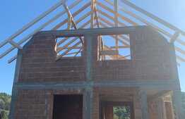 Casa individuala de 120 mp, teren de 540 mp, Luna de Sus!