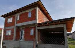 Casa de langa padure, 140 mp, teren 500 mp, zona verde si linistita in Chinteni!