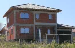 Casa de langa padure, 140 mp, teren 500 mp, zona verde si linistita in Chinteni!