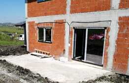 Casa de langa padure, 140 mp, teren 500 mp, zona verde si linistita in Chinteni!