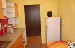 Apartament cu 2 camere de vanzare, 54 mp, decomandat, zona Eroilor!