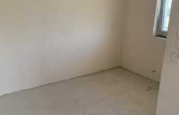 Apartament 3 camere, 50 mp, CF, balcon, zona strazii Tineretului!