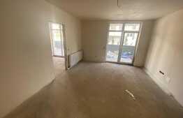 Apartament in Baciu, 51 mp+33 mp de terasa, zona Restaurant Regal , cu acord de spatiu comercial !! 