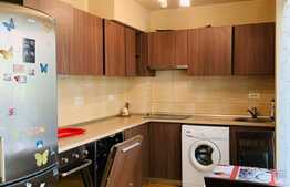 Apartament cu 3 camere, modern, A.C, parcare, in zona strazii Decebal