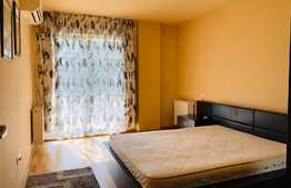 Apartament cu 3 camere, modern, A.C, parcare, in zona strazii Decebal