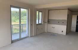 Apartament 2 camere, 50 mp, CF, balcon, zona strazii Tineretului!