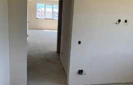 Apartament 2 camere, 50 mp, CF, balcon, zona strazii Tineretului!