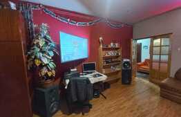 Apartament 3 camere, 92 mp, semidecomandat, zona Ambient