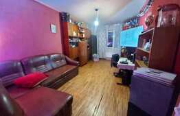 Apartament 3 camere, 92 mp, semidecomandat, zona Ambient