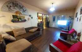 Apartament 3 camere, 92 mp, semidecomandat, zona Ambient