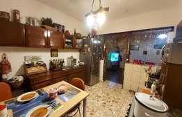 Apartament 3 camere, 92 mp, semidecomandat, zona Ambient