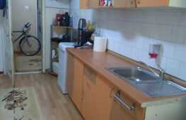 Apartament 4 camere, 93 mp, decomandat, zona FSEGA!