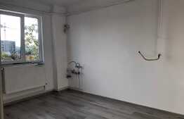 Apartament 2 camere, semidecomandat, zona strazii Brancusi