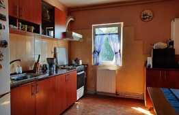 Oferta! Apartament cu 3 camere, decomandat, zona strazii Mehedinti