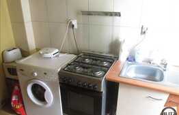 Vanzare 2 camere, decomandat, 54 mp plus 10 mp balcon, zona Urusagului!