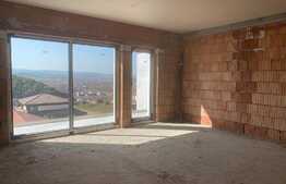 Apartament in vila, la 3 minute de Vivo!