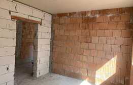 Apartament in vila, la 3 minute de Vivo!