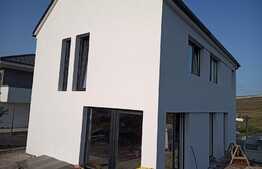 Casa individuala 280 mp utili, 586 teren, garaj, cartier Sopor!