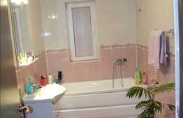 Apartament de vanzare cu 3 camere, 78 mp utili