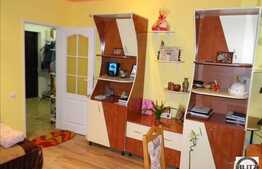 2 camere, 49 mp plus 2 balcoane, parcare inclusa