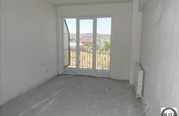 Apartament de vanzare cu 3 camere, 65 mp utili