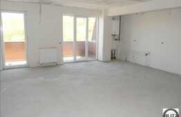 Apartament de vanzare cu 3 camere,  82 mp utili