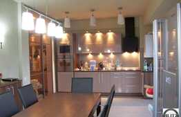 Oferta apartament cu 4 camere, suprafata utila generoasa