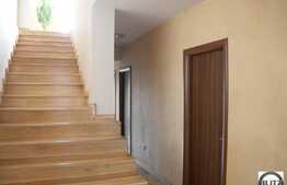 Oferta apartament cu 4 camere, suprafata utila generoasa