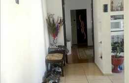 Vanzare mansarda inalta 2 camere semidecomandate, 60 mp, recent renovat