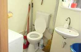 Apartament de vanzare cu 3 camere, 66 mp utili + balcon 5 mp