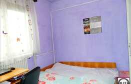 Vanzare 2 camere, zona Pietei Mihai Viteazul, loc de parcare in curte interioara