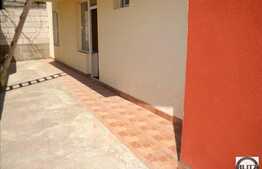 De vanzare apartament cu 3 camere + terasa 100 mp