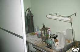 Vanzare 3 camere, 64 mp, boxa la subsol, pretabil activitati birouri, cosmetica