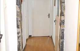 Vanzare 3 camere, 64 mp in  bloc izolat termic, boxa la subsol inclusa in pret