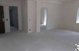 Vanzare mansarda, 57 mp, zona Florilor! Garaj subteran, boxa depozitare!