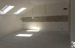 Vanzare mansarda, 57 mp, zona Florilor! Garaj subteran, boxa depozitare!