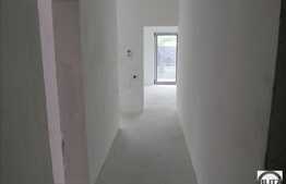 Apartament de vanzare,in zona Piata Fraternitatii, 3 camere, 92 mp. Semifinisat!