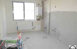 3 camere de vanzare + garaj + boxa la subsol