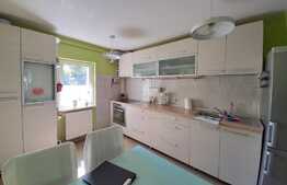 Apartament 3 camere, 65 mp, finisat, mobilat, boxa, zona Piata Zorilor 