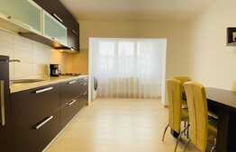 Apartament cu 2 camere, 65 mp, decomandat, parcare, zona The Office