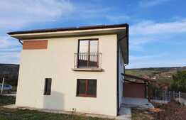 De vanzare casa tip duplex, 122 mp utili, 400 mp teren,Chinteni,pozitie foarte buna