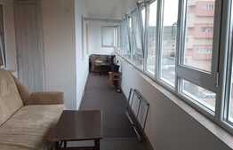 Apartament 3 camere, 72 mp, decomandat, zona Aurel Vlaicu