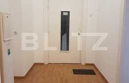 Apartament cu 5 camere, 105 mp, de locuit/spatiu comercial, zona P-ta Cipariu