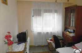 4 cam decomandate! Zona Plopilor!