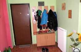 Oferta apartament de vanzare 3 camere, 72 mp utili + loc de parcare