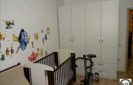 Vanzare 3 camere, 73 mp, etaj intermediar, zona Florilor