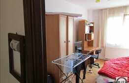 Vanzare apartament 2 camere, 56 mp, decomandat, boxa subsol, zona strazii Horea