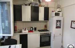 Vanzare apartament 2 camere, 56 mp, decomandat, boxa subsol, zona strazii Horea