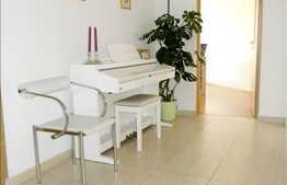 Apartament cu 3 camere, 112 mp, partial mobilat la pret OPORTUN