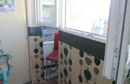 Apartament 2 camere, 44 mp, decomandat, zona Hotel Paradis